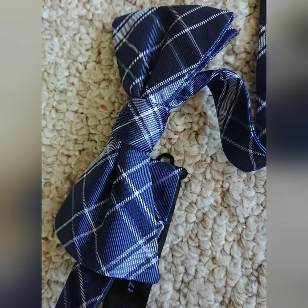 Banana Republic Blue Plaid silk Bow Tie